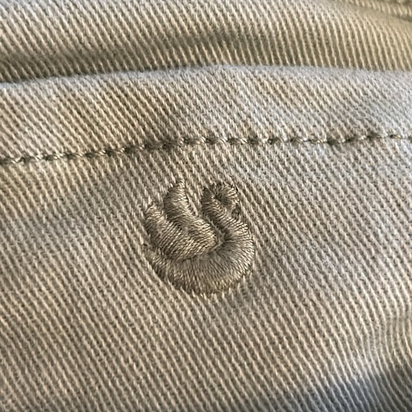 Mint green Amanda cropped jeans by Gloria Vanderbilt - Picture 5 of 6